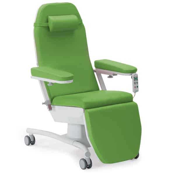 Three motors for foot-, seat- and back part
Super-soft armrests in upholstery colour
Manual control holder on the arm rest
Minimal space required